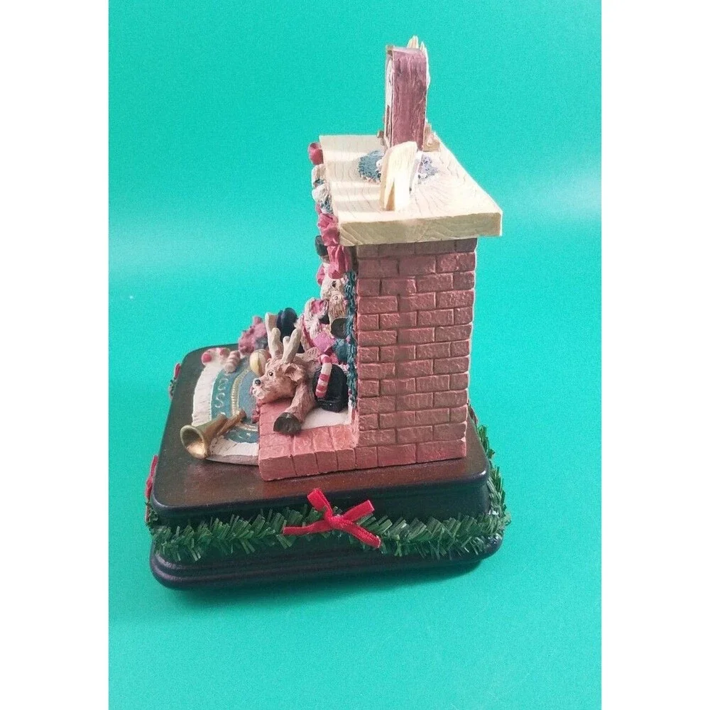 House Of Lloyd Crash Landing Music Box: plays Santa Claus Is Coming To Town EUC